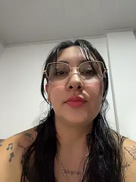 Snapshot of my-kitty chatting on May 5, 2026, 10:24 pm my-kitty online show from May 5, 2026, 10:24 pm