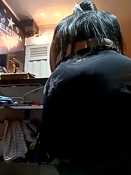 my-kitty online show from February 26, 2025, 3:03 am