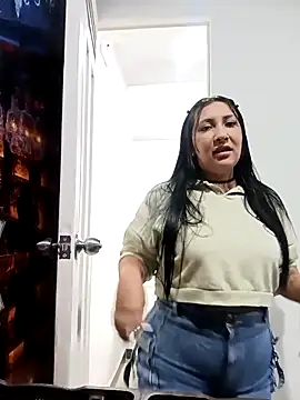 my-kitty online show from February 19, 2025, 11:04 pm