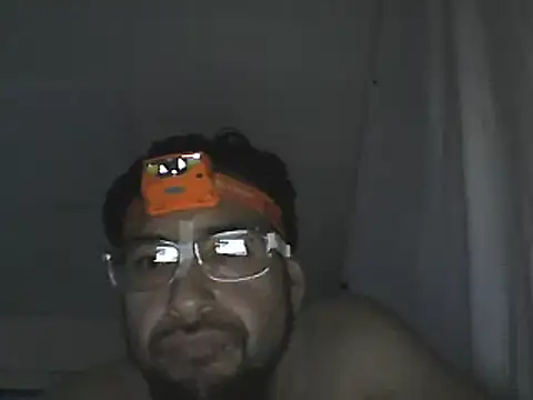 Snapshot of SideGhost chatting on June 9, 2026, 3:18 am SideGhost online show from June 9, 2026, 3:18 am