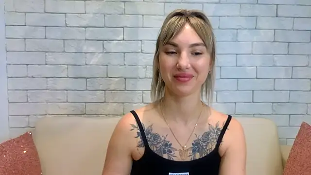 MiaMinx online show from January 31, 2025, 4:47 am