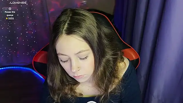 Natural babe666 online show from April 3, 2026, 10:05 pm