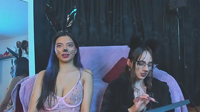 Kizzuky online show from October 27, 2025, 2:12 am