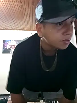 Peterking11 online show from November 11, 2025, 8:09 am