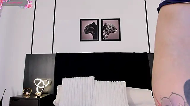 Doll troy online show from February 10, 2026, 1:32 pm