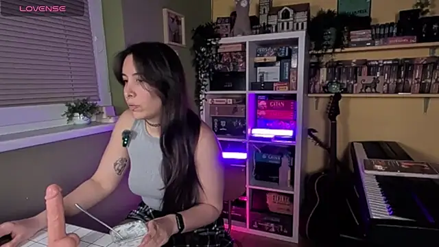 LelianaHazel online show from February 3, 2026, 4:45 pm