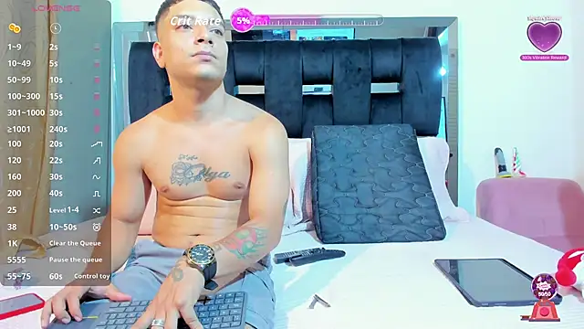 Snapshot of AnderAndMartina chatting on September 10, 2025, 9:25 pm AnderAndMartina online show from September 10, 2025, 9:25 pm