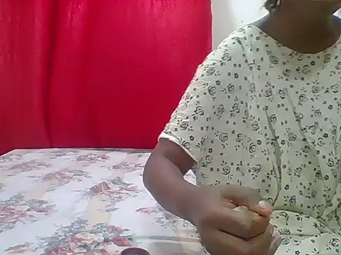 sexy  candyy online show from May 6, 2026, 6:23 pm