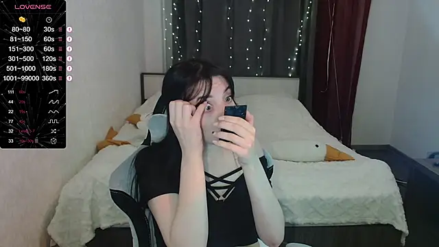 Snapshot of BlackyKitt chatting on December 7, 2024, 4:42 pm BlackyKitt online show from December 7, 2024, 4:42 pm