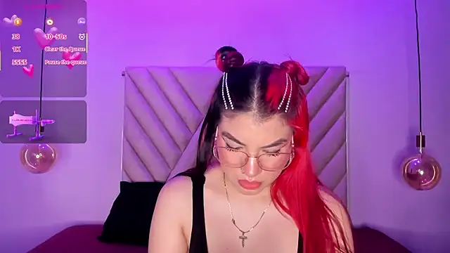 EmmaSwift  online show from October 25, 2025, 2:55 am