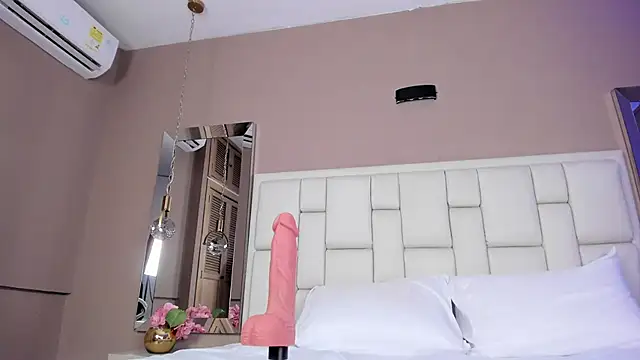 Ashleyy23x online show from October 28, 2025, 8:41 pm