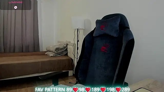 Snapshot of Olivia_Munk chatting on March 4, 2025, 6:58 am Olivia Munk online show from March 4, 2025, 6:58 am