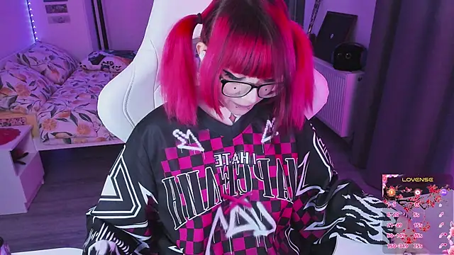 Yumi Youkai online show from March 13, 2026, 6:57 pm