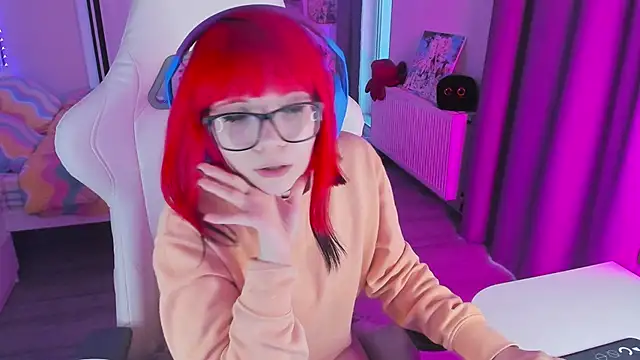 Snapshot of Yumi_Youkai chatting on January 28, 2025, 12:11 pm Yumi Youkai online show from January 28, 2025, 12:11 pm