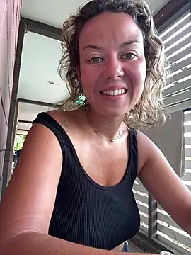 Snapshot of BabyNila chatting on February 28, 2026, 2:44 am BabyNila online show from February 28, 2026, 2:44 am