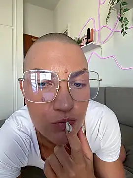 PaulinaSchubert1 online show from April 27, 2026, 12:58 pm