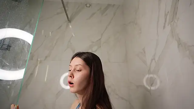 Melissa shawty  online show from October 19, 2025, 4:21 pm