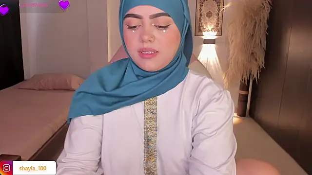 shayla 18 online show from November 8, 2025, 3:15 pm