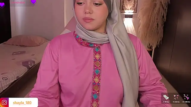 shayla 18 online show from March 19, 2026, 7:36 pm