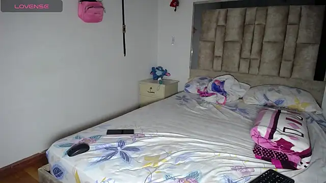 tiffany  pink online show from January 10, 2026, 11:11 pm