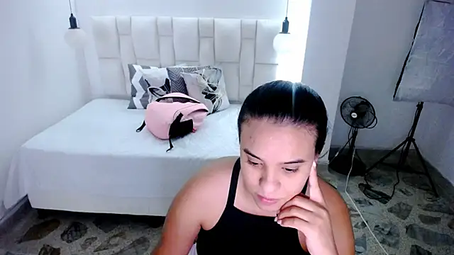 tiffany  pink online show from March 14, 2025, 7:34 pm