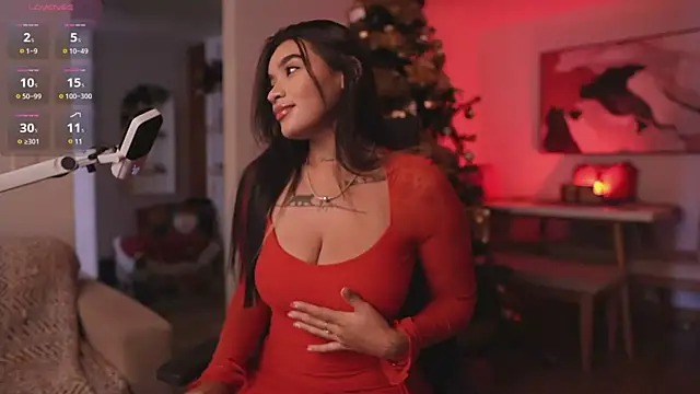 HannahW  online show from December 25, 2024, 6:30 pm