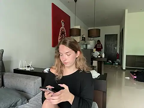 Nura n Sarah online show from February 26, 2025, 5:35 am