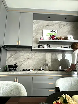 Nura n Sarah online show from October 2, 2025, 3:43 am