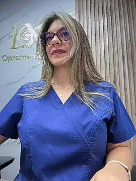 alicee16 online show from March 19, 2026, 9:04 pm