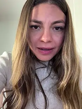 alicee16 online show from February 11, 2025, 2:25 am