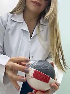 alicee16 online show from October 12, 2025, 3:57 pm