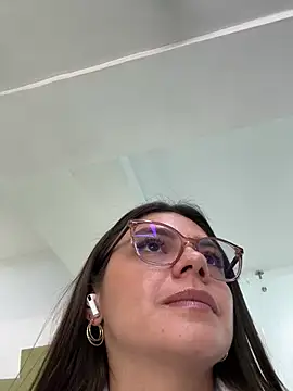 alicee16 online show from January 12, 2025, 8:14 pm