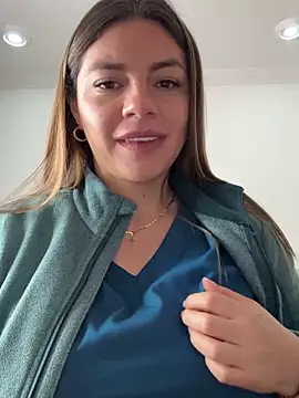 alicee16 online show from February 23, 2025, 2:18 am