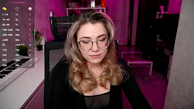 RemyCute online show from September 27, 2025, 7:31 pm