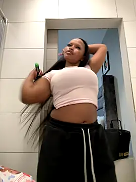 Snapshot of Neelo-Smith chatting on September 14, 2025, 8:31 pm Neelo-Smith online show from September 14, 2025, 8:31 pm