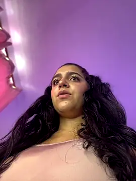 Alicia Ruiz online show from September 18, 2025, 6:11 pm