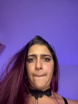 Alicia Ruiz online show from March 9, 2025, 12:00 am