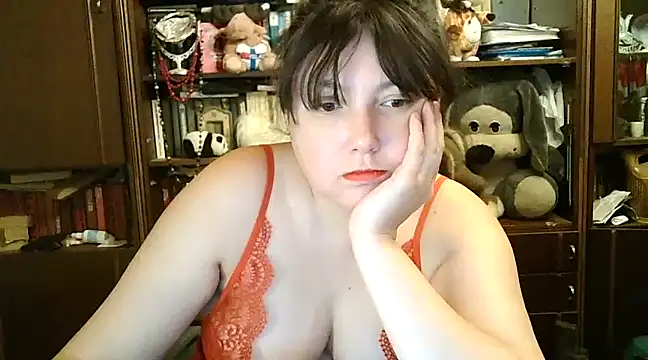 Snapshot of CarrieQPeach chatting on December 12, 2024, 7:04 pm CarrieQPeach online show from December 12, 2024, 7:04 pm