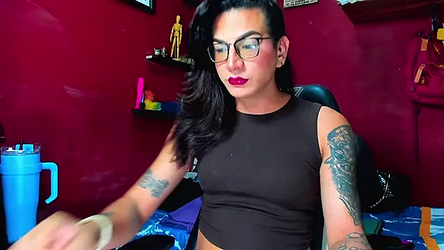 Snapshot of dariell_smokesexx chatting on September 24, 2025, 10:22 am dariell smokesexx online show from September 24, 2025, 10:22 am