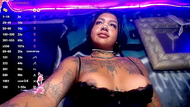 Snapshot of IsabellBigtitsxx chatting on February 24, 2026, 8:42 pm IsabellBigtitsxx online show from February 24, 2026, 8:42 pm