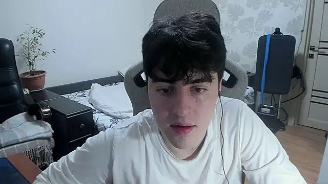 Knuckles17 online show from December 20, 2025, 12:57 am