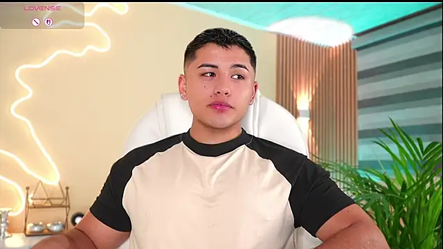 Snapshot of MatiasKorn chatting on September 17, 2025, 6:48 am MatiasKorn online show from September 17, 2025, 6:48 am