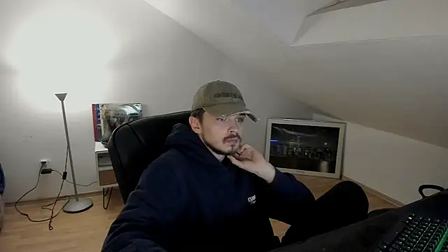 Snapshot of naked_psy chatting on October 25, 2025, 11:05 pm naked psy online show from October 25, 2025, 11:05 pm