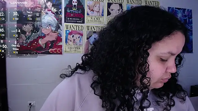 luisianacoxx online show from February 18, 2025, 10:36 pm