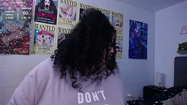 luisianacoxx online show from February 25, 2025, 11:37 pm