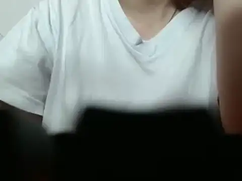 69liamilk69 online show from January 4, 2025, 4:54 am