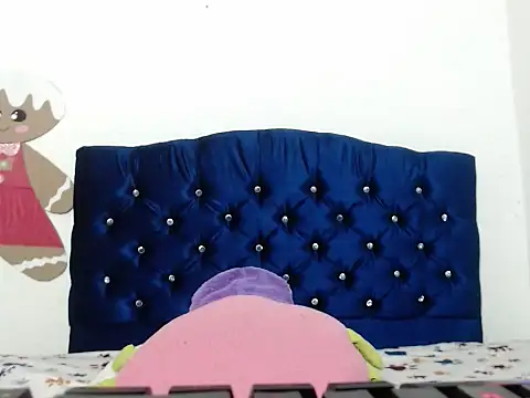 69liamilk69 online show from October 18, 2025, 4:25 am