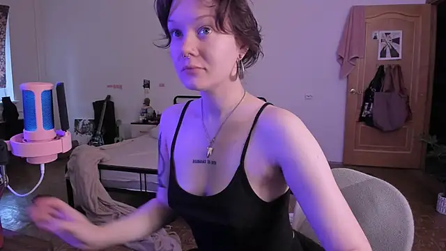 cyber whore  online show from October 14, 2025, 11:55 am