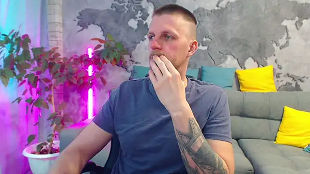 VikingChrisss online show from May 18, 2026, 10:53 am