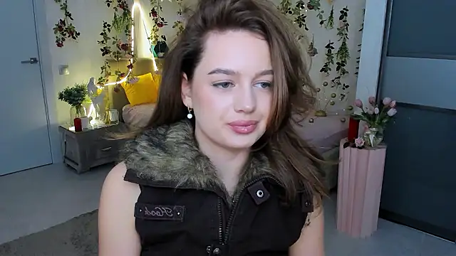 MiracleCurly online show from February 11, 2026, 7:25 pm